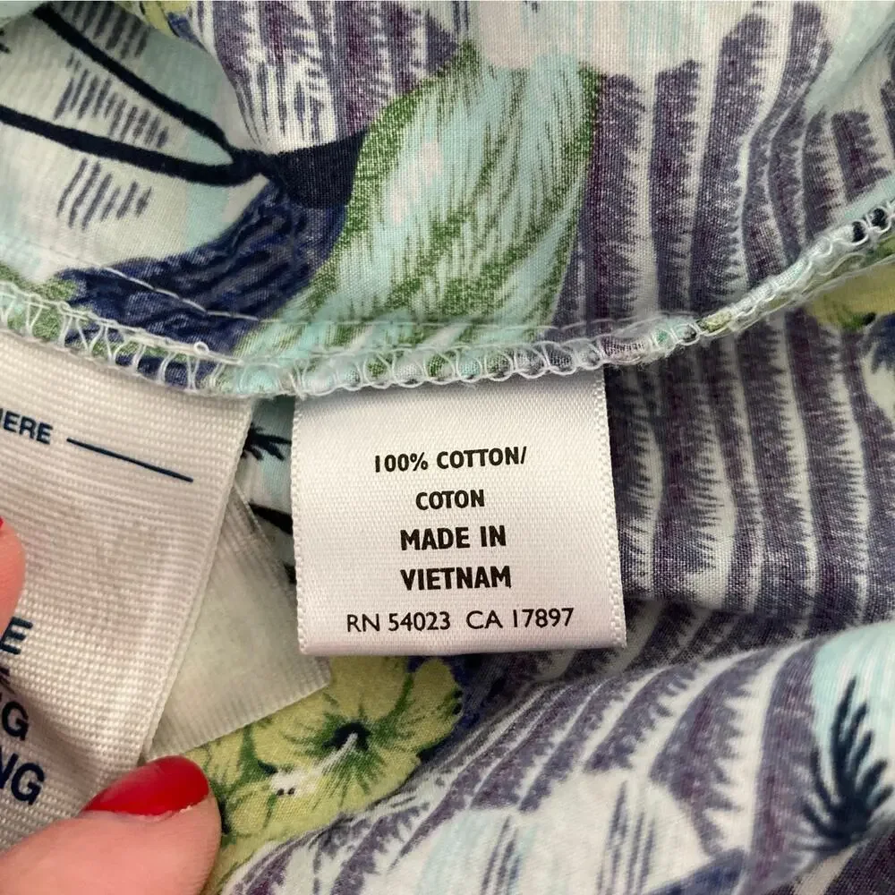 Old Navy Little Boy Hawaiian Themed Buttondown, Size 4T
